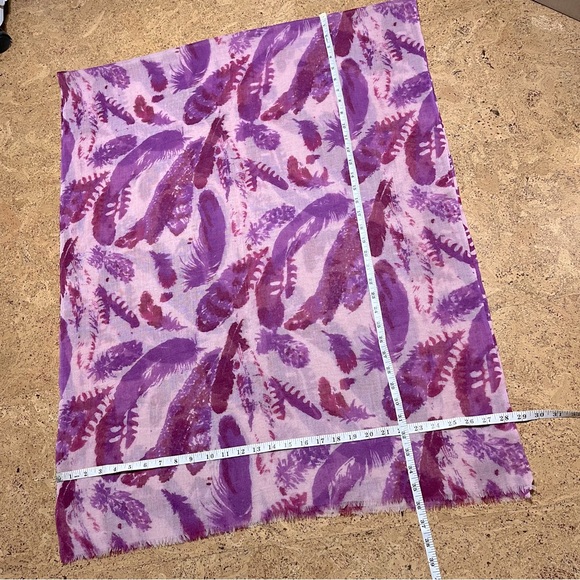 Feather Scarf In Pink Magenta & Burgundy - Picture 8 of 8